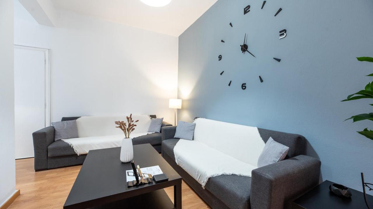Aelia Apartment Артеміда Екстер'єр фото